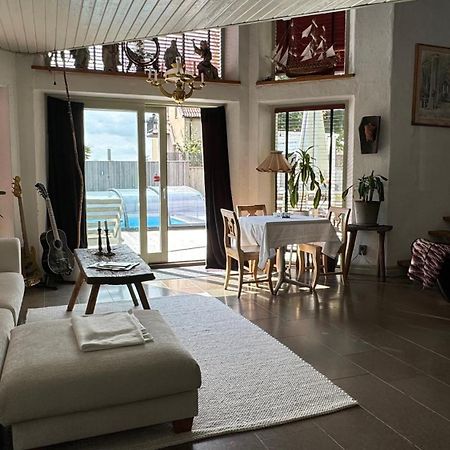 Modernt Hus Naera Stad Och Strand 이스타드 외부 사진