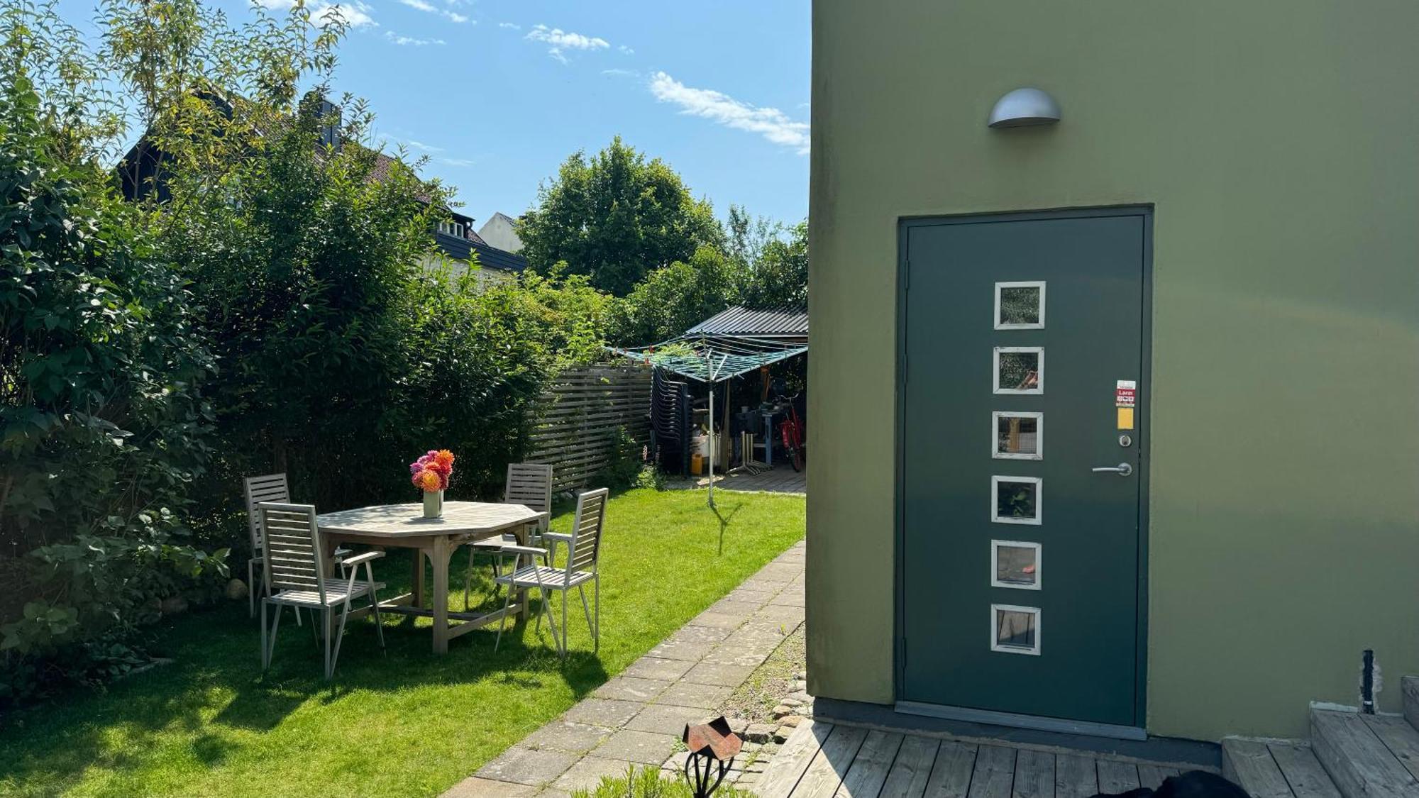 Modernt Hus Naera Stad Och Strand 이스타드 외부 사진