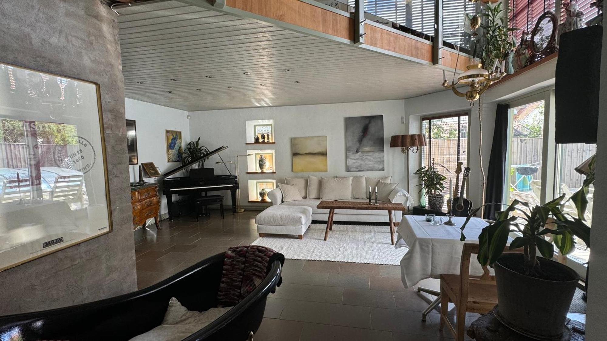 Modernt Hus Naera Stad Och Strand 이스타드 외부 사진