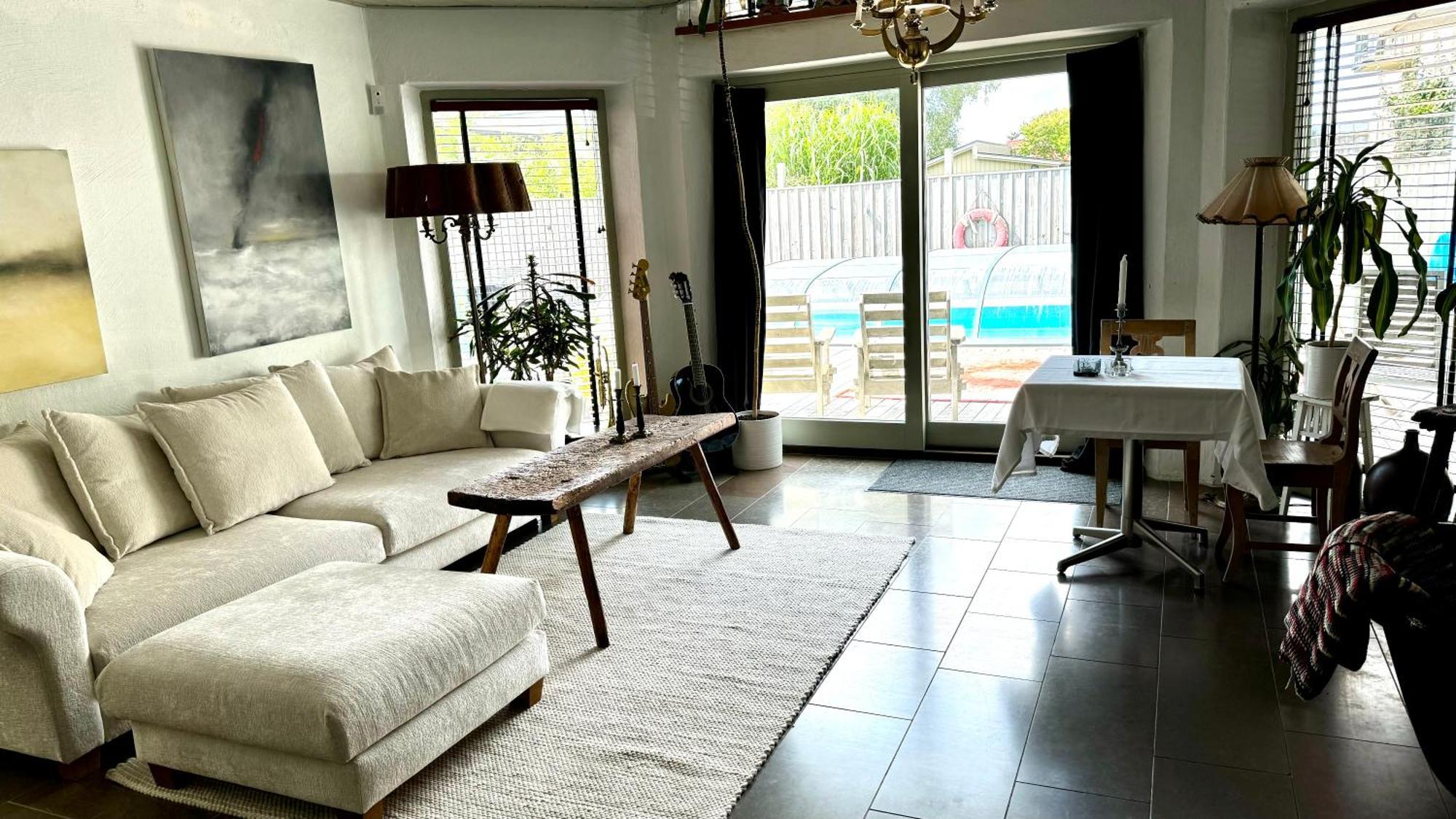 Modernt Hus Naera Stad Och Strand 이스타드 외부 사진